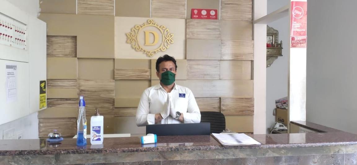 Super Hotel O Divine Residency Near Phoenix Marketcity Βομβάη Εξωτερικό φωτογραφία