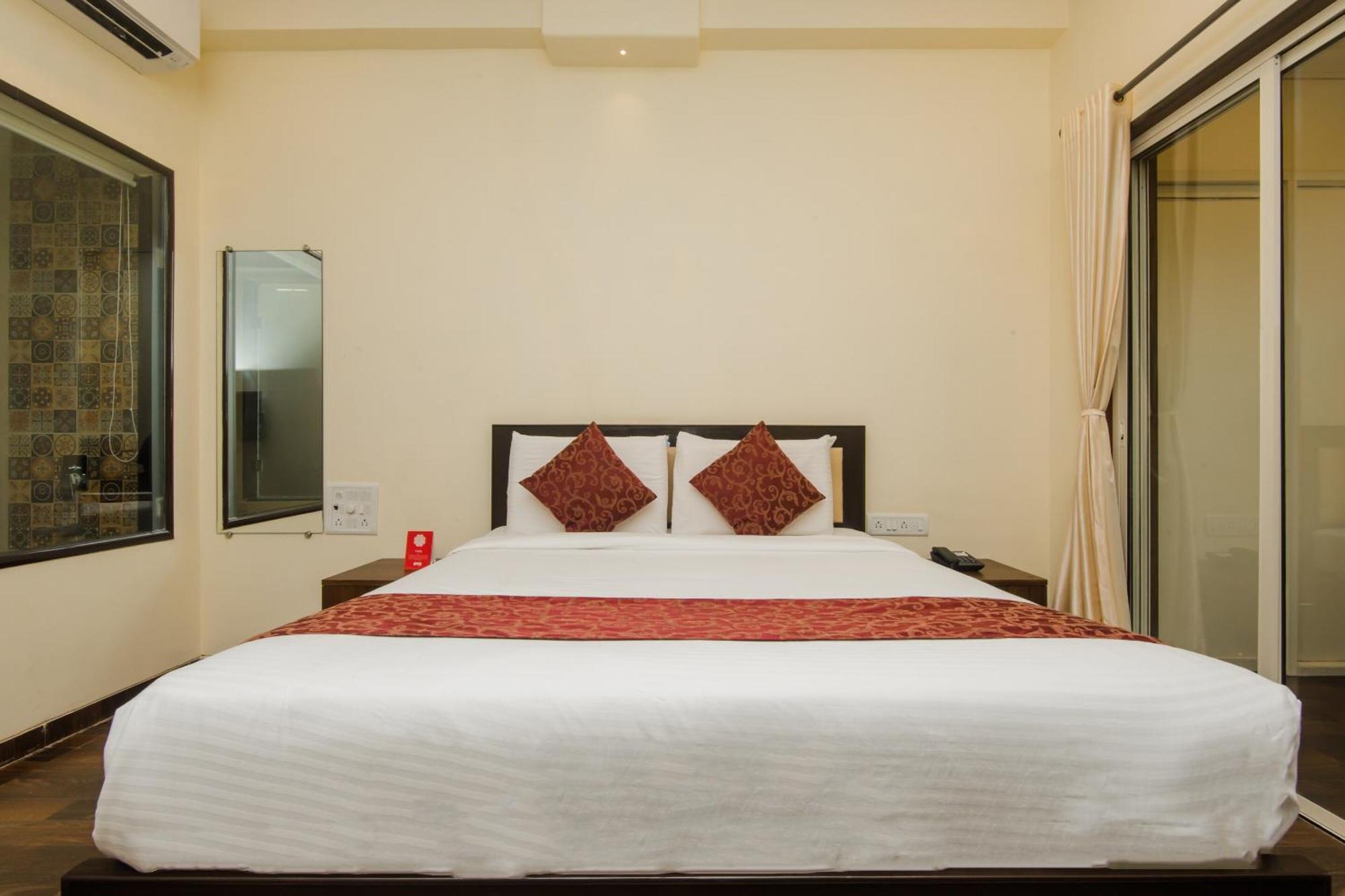 Super Hotel O Divine Residency Near Phoenix Marketcity Βομβάη Εξωτερικό φωτογραφία